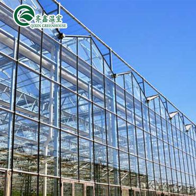 Sistema hidropónico vertical revestido de vidro para o cultivo de vegetais, frutas e flores